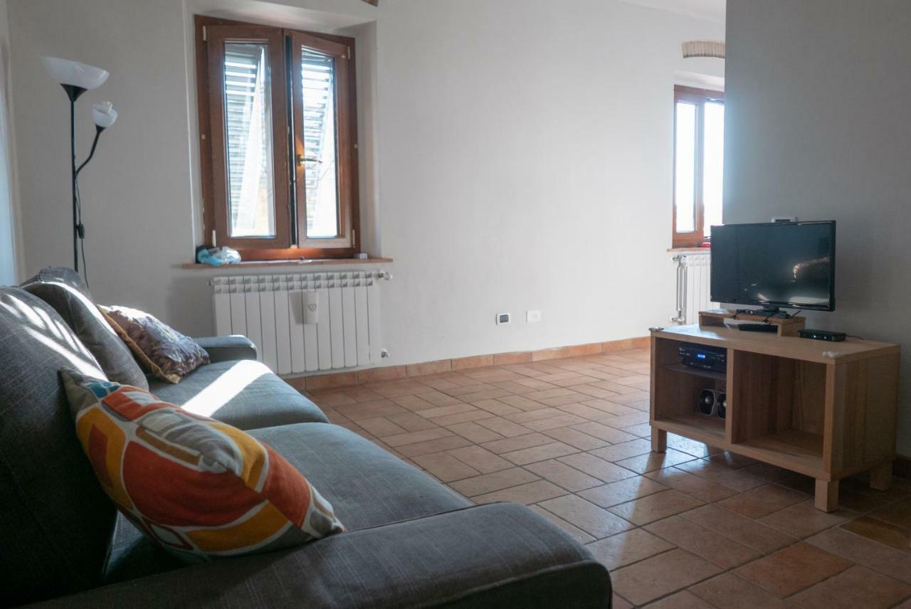 La Casa Di Paolo Sulla Via Francigena Apartamento Castelnuovo D'Elsa Exterior foto